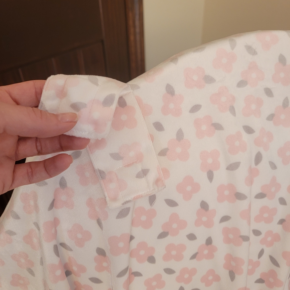 True Baby Floral Car Seat Cover - Picture 4 of 10